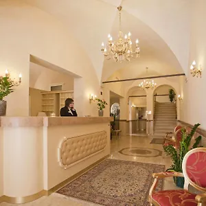 Hotel Cavour, Bolonia